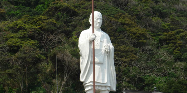 室戸 青年大師像（明星来影寺）